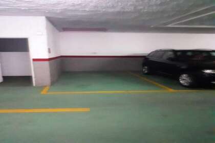 Parkovací místa v Cortes Valencianas, Campanar. 