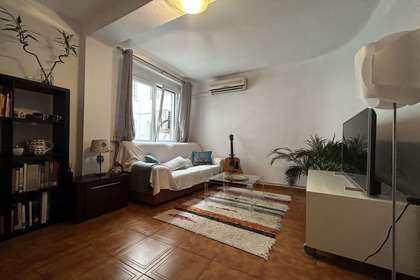 Flat for sale in Marxalenes, Valencia. 